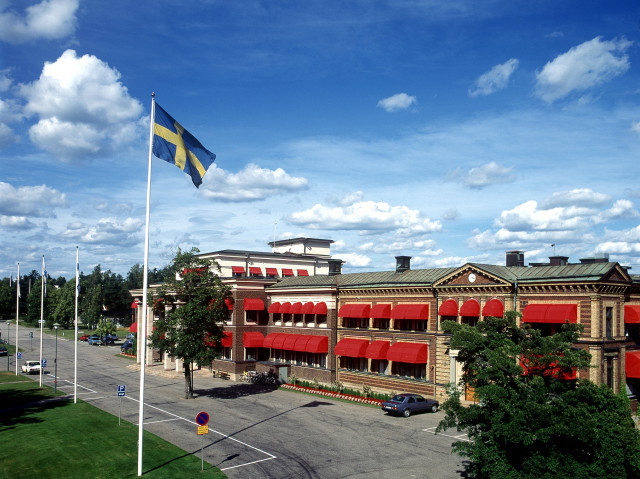 Huvudkontoret för Sandvik Group och korgmarkiserna som skall förnyas.