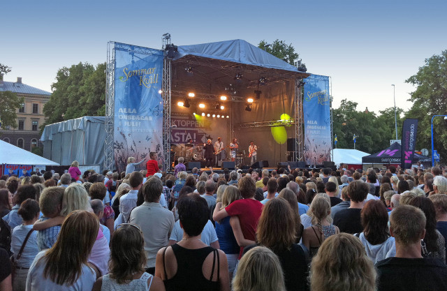 Full fart på Sommarkvällsavslutningen med Linda Bengtzing.