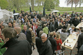 Entré vid verandan och parken