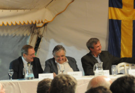 Professor Henry Engler, Uruguays president don José Mujica och universitetets rektor dr Rodrigo Arocena
