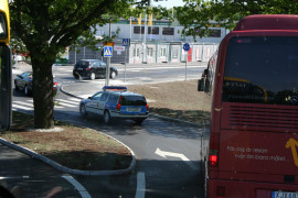 Poliseskort sista biten mot Stadion