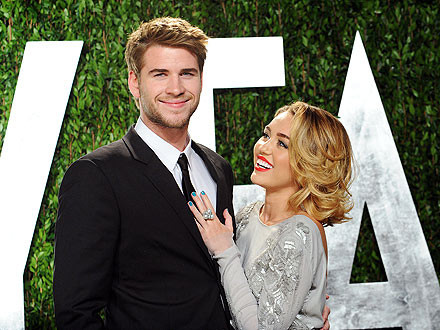 Miley Cyrus & Liam Hemswroth