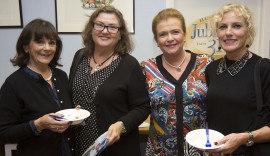 Birgitta, Anna, Ulla-Karin och Elisabeth låter sig väl smakas!