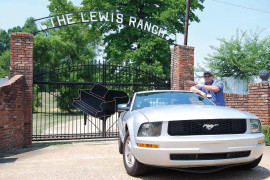 Vi passade på att syna Jerry Lee Lewis ranch i Nesbith, Mississippi när vi ändå var i Tupelo.