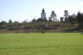 Tossene kyrka. Foto Lars Rydbom Bohusläns Museum