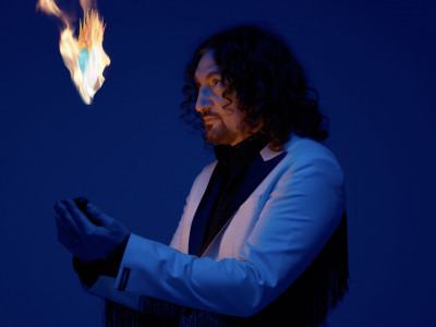 Premiär för Di Levas nya musikvideo "Fire Of Love"!